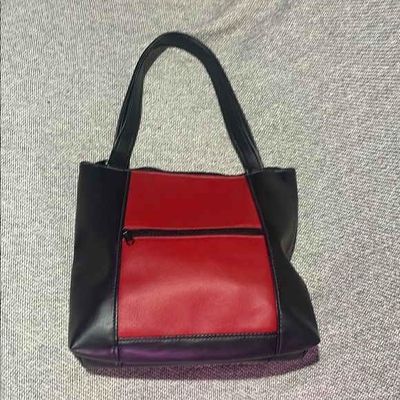 Red and Black Shoulder Bag - Picture 5 of 15